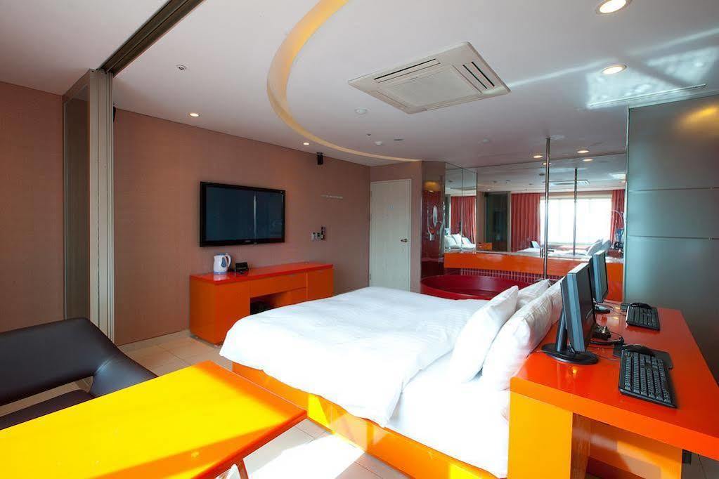 Yeongdeungpo Lifestyle F Hotel Seúl Exterior foto